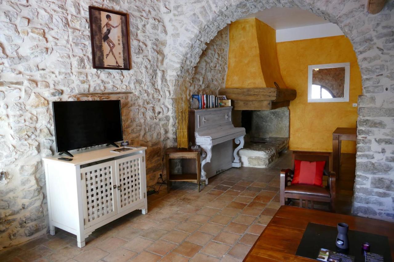 Bed and Breakfast Mas De Coulet Brissac Exterior foto